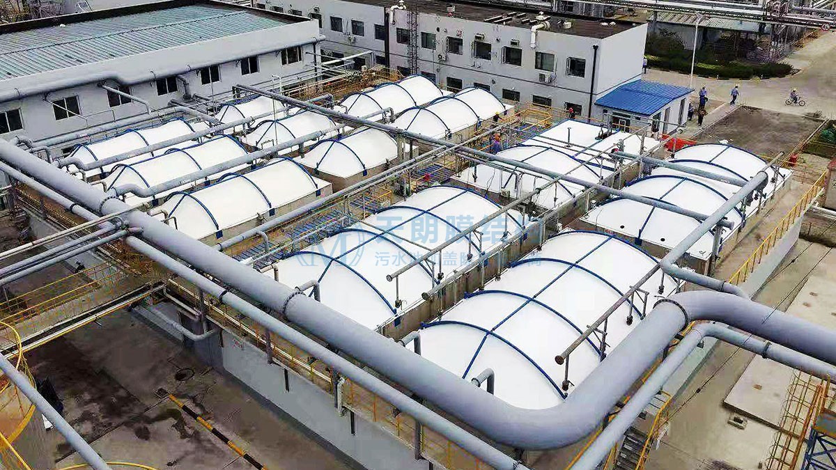 天津利安隆生化池鋼架反吊膜密封加蓋項(xiàng)目