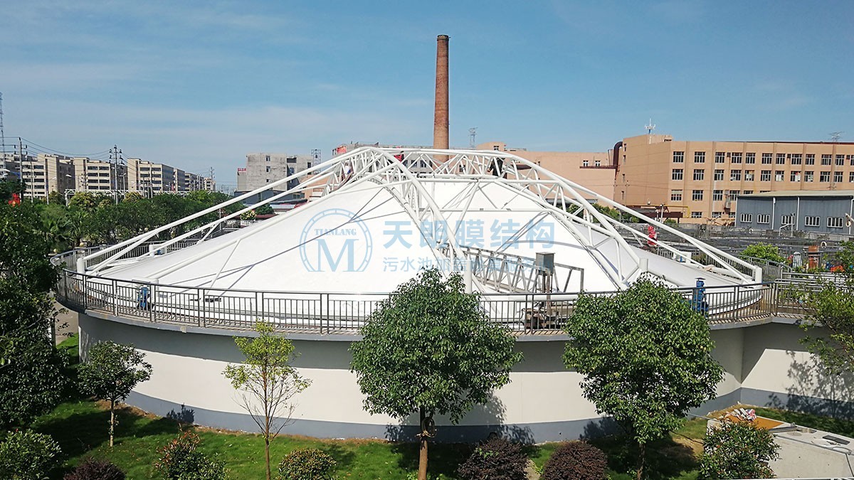 蒼南臨港隨動(dòng)式污水池反吊膜密封加蓋