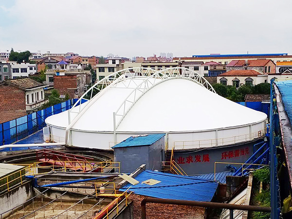 河南天朗為您解析污水池反吊膜的構成