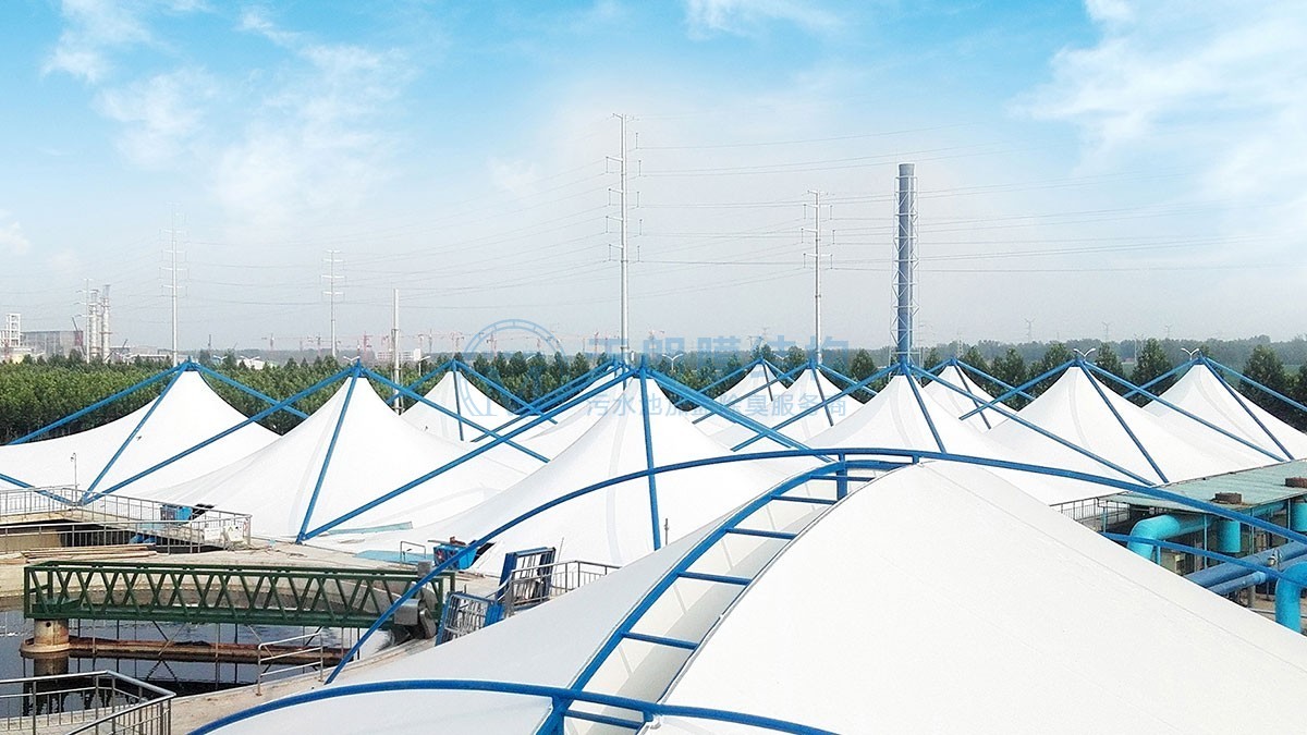 魯抗醫(yī)藥鄒城園區(qū)污水池膜加蓋工程